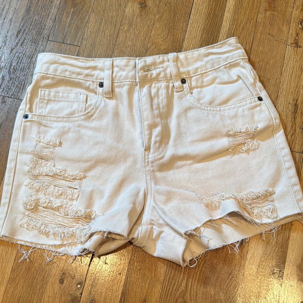 Stylish Cream Distressed Women Shorts